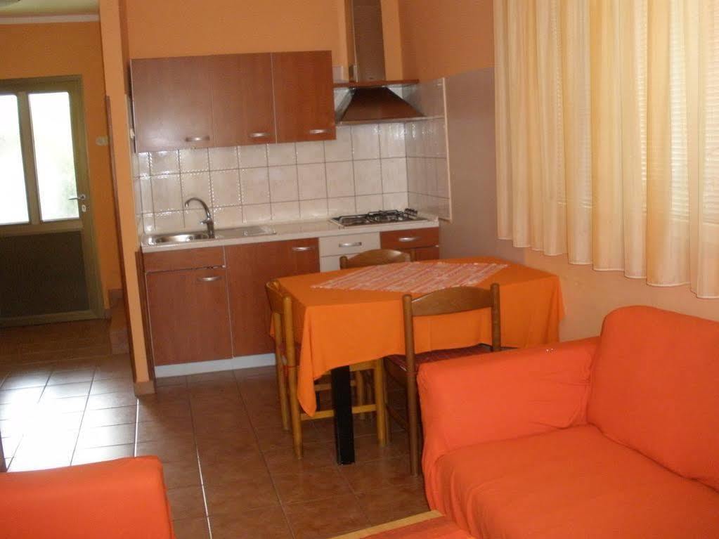 Family Apartments Suzi Rovinj Eksteriør bilde