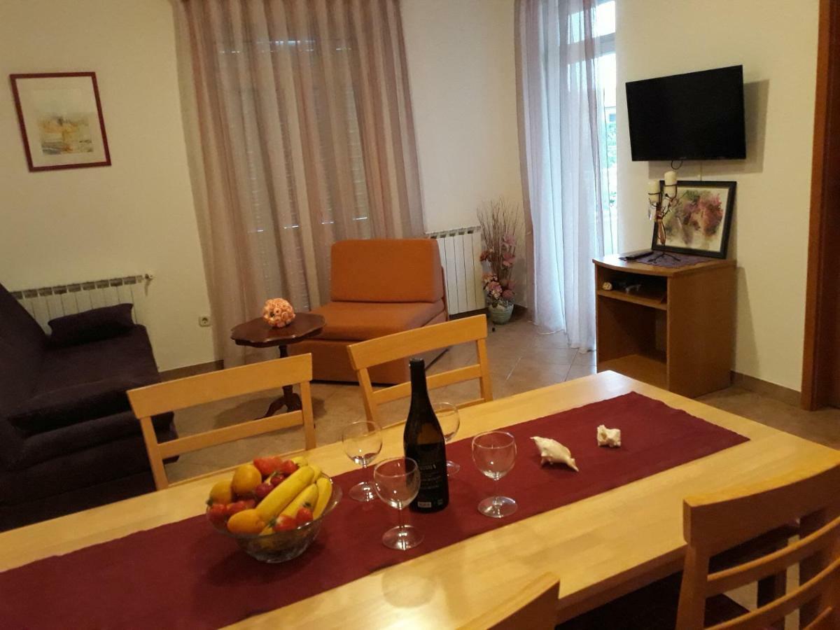 Family Apartments Suzi Rovinj Eksteriør bilde